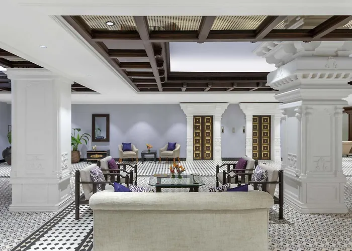 Vivanta Ernakulam, Marine Drive