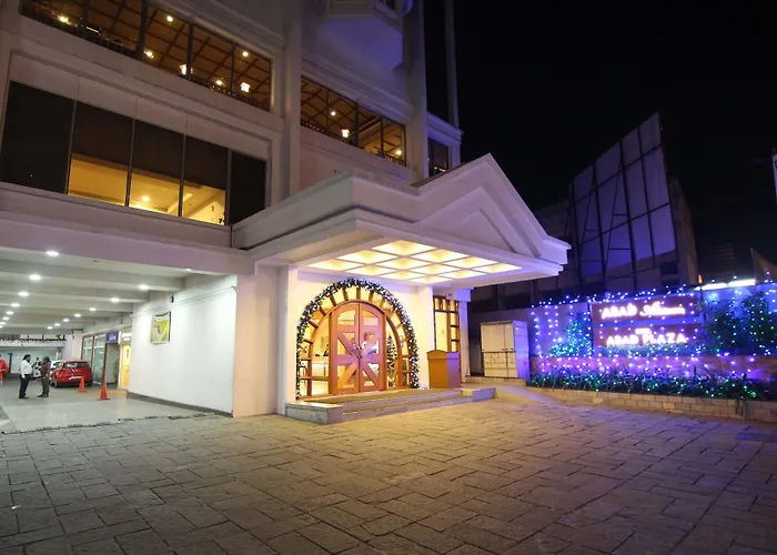 Abad Plaza